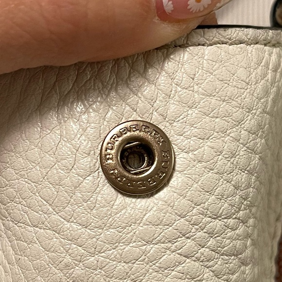 Burberry Bucket Bag Purse White Leather - Picture 14 of 14